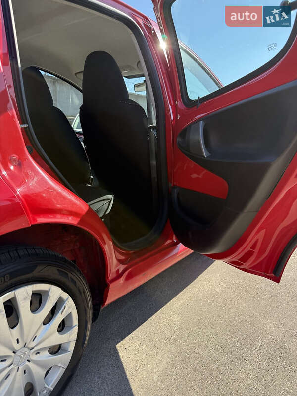 Хэтчбек Citroen C1 2012 в Киеве