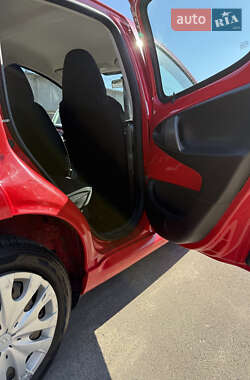 Хэтчбек Citroen C1 2012 в 