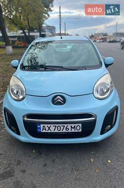 Хэтчбек Citroen C1 2012 в 