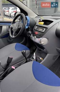 Хетчбек Citroen C1 2008 в  фото 16 Хетчбек Citroen C1 2008 в