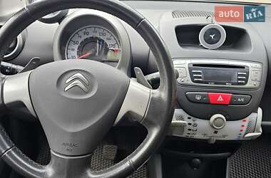 Хэтчбек Citroen C1 2013 в 