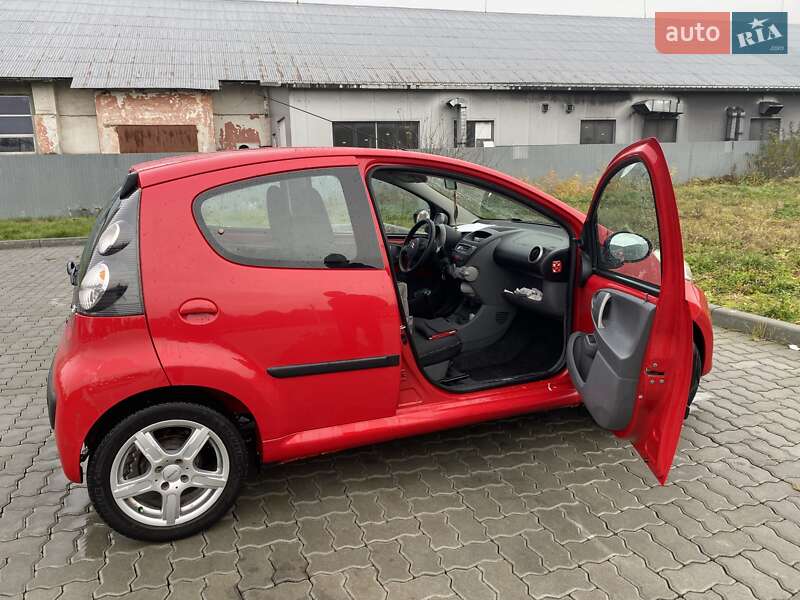 Хетчбек Citroen C1 2011 в Пустомитах