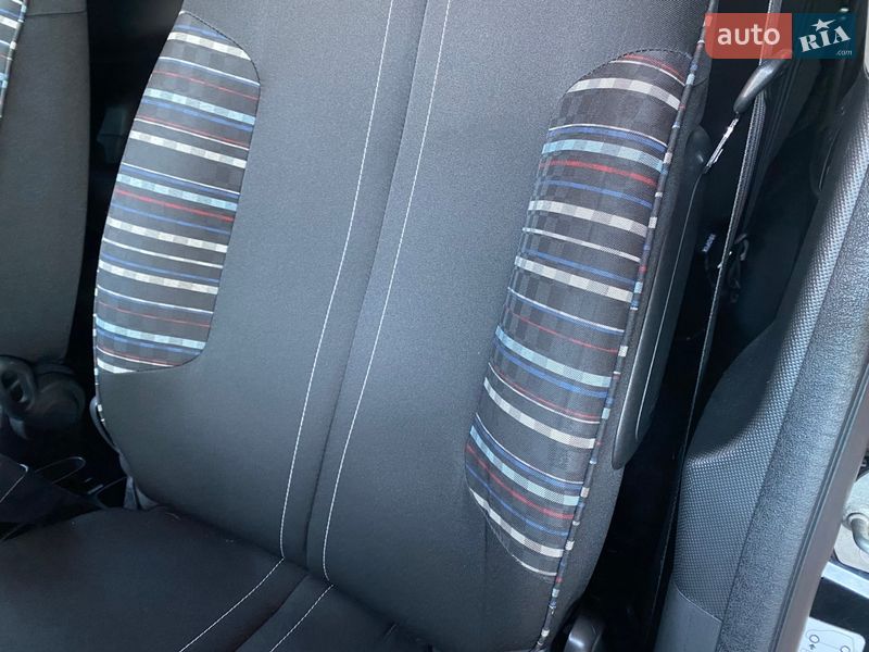 Хэтчбек Citroen C1 2012 в Харькове