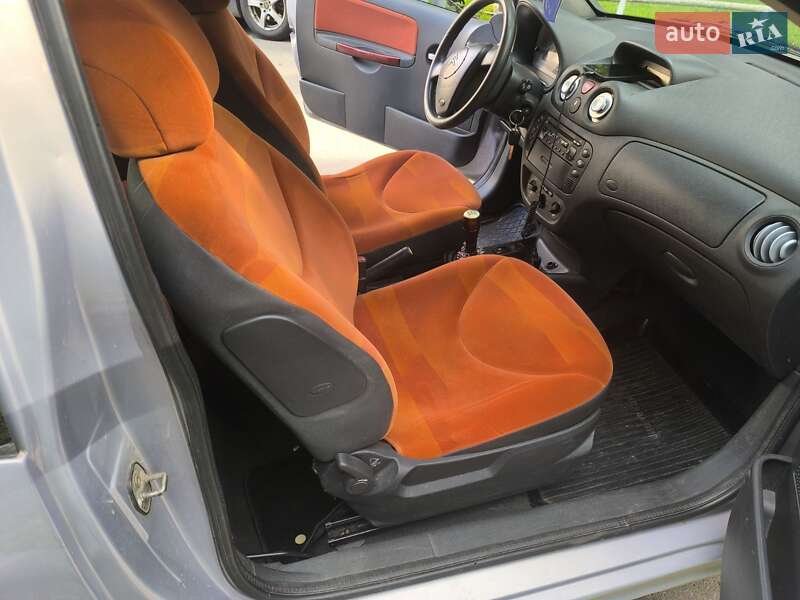 Хэтчбек Citroen C2 2004 в Чернигове