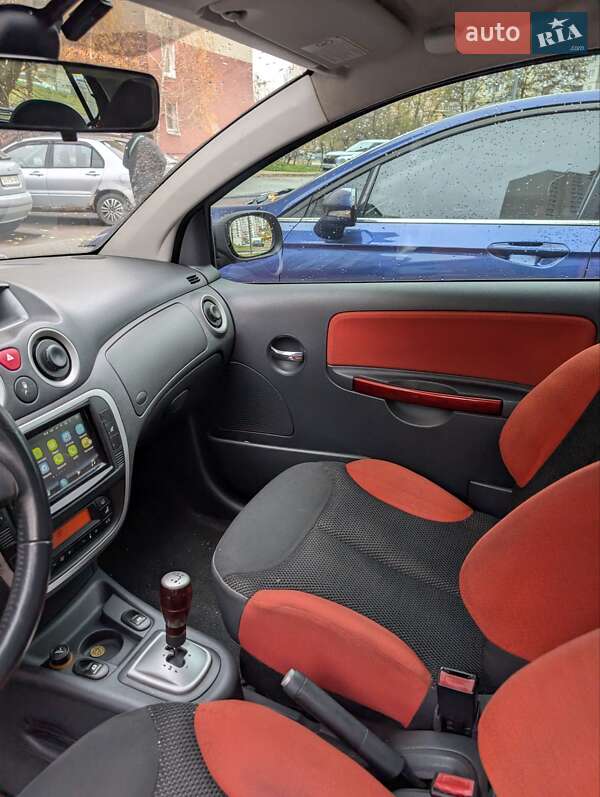 Хэтчбек Citroen C2 2006 в Киеве
