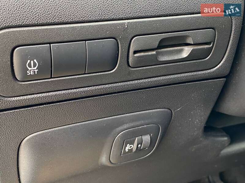 Позашляховик / Кросовер Citroen C3 Aircross 2018 в Києві фото 25 Позашляховик / Кросовер Citroen C3 Aircross 2018 в Києві