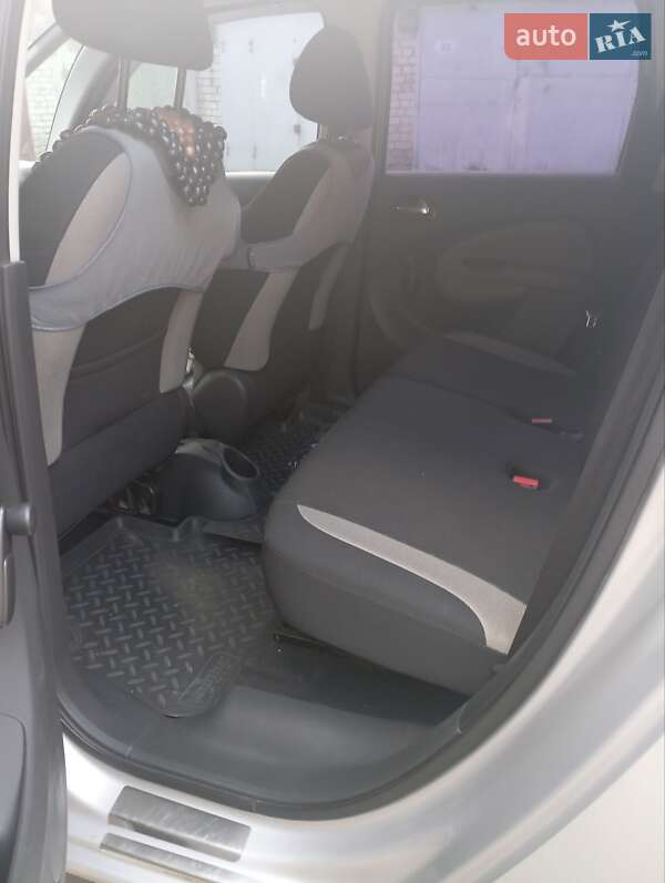 Мінівен Citroen C3 Picasso 2014 в Ладижині