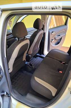 Минивэн Citroen C3 Picasso 2013 в 
