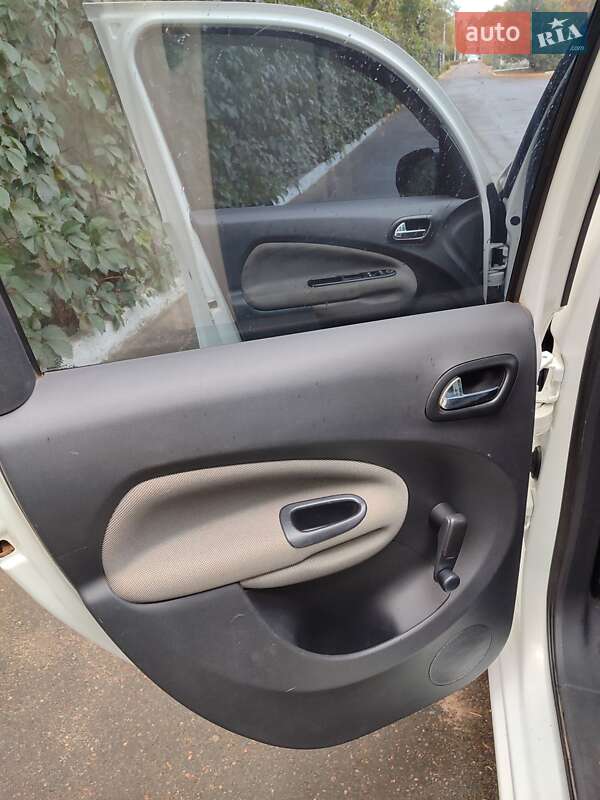 Минивэн Citroen C3 Picasso 2011 в Южноукраинске