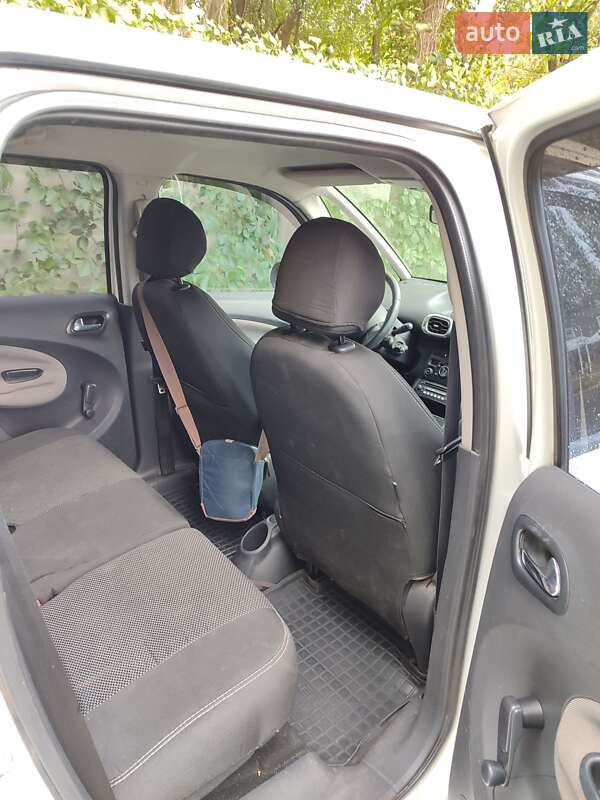 Минивэн Citroen C3 Picasso 2011 в Южноукраинске