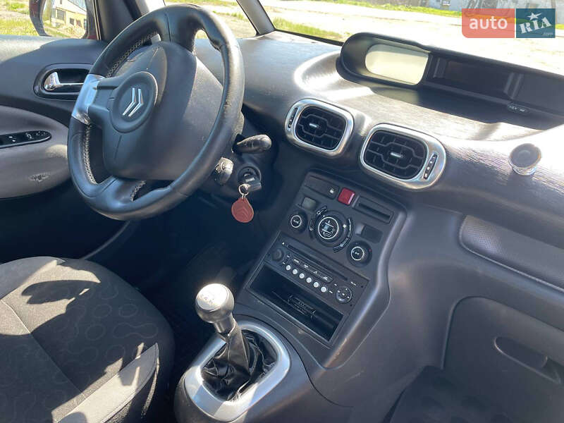 Минивэн Citroen C3 Picasso 2011 в Врадиевке