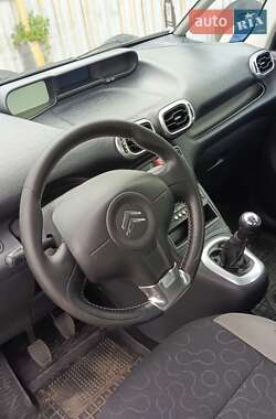 Минивэн Citroen C3 Picasso 2012 в 