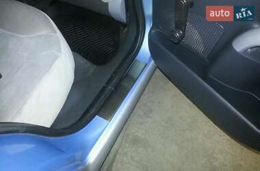 Хетчбек Citroen C3 2003 в Сумах