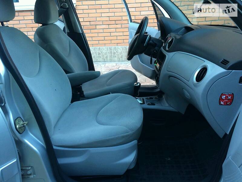 Хэтчбек Citroen C3 2007 в Киеве
