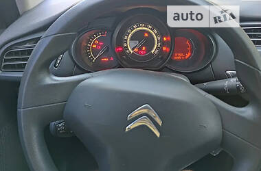 Хэтчбек Citroen C3 2014 в 
