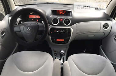 Хэтчбек Citroen C3 2006 в 