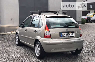 Хэтчбек Citroen C3 2006 в 