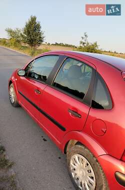Хэтчбек Citroen C3 2009 в 