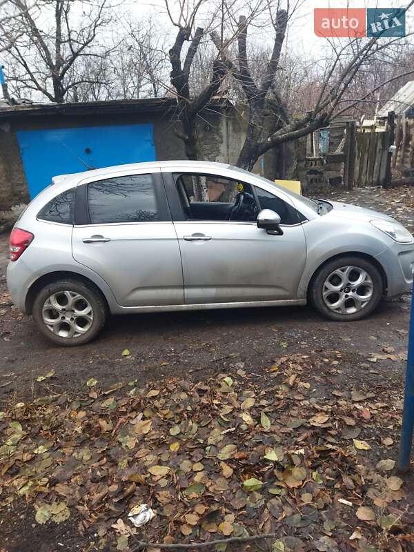 Хэтчбек Citroen C3 2012 в Доброполье