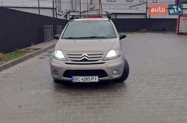 Хэтчбек Citroen C3 2006 в 