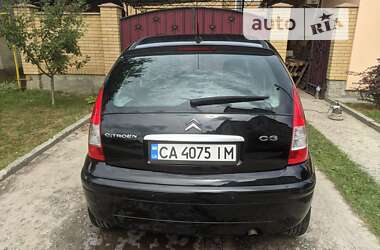 Хэтчбек Citroen C3 2006 в 