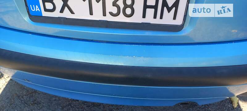 Хэтчбек Citroen C3 2002 в Новой Ушице