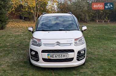 Хэтчбек Citroen C3 2013 в 