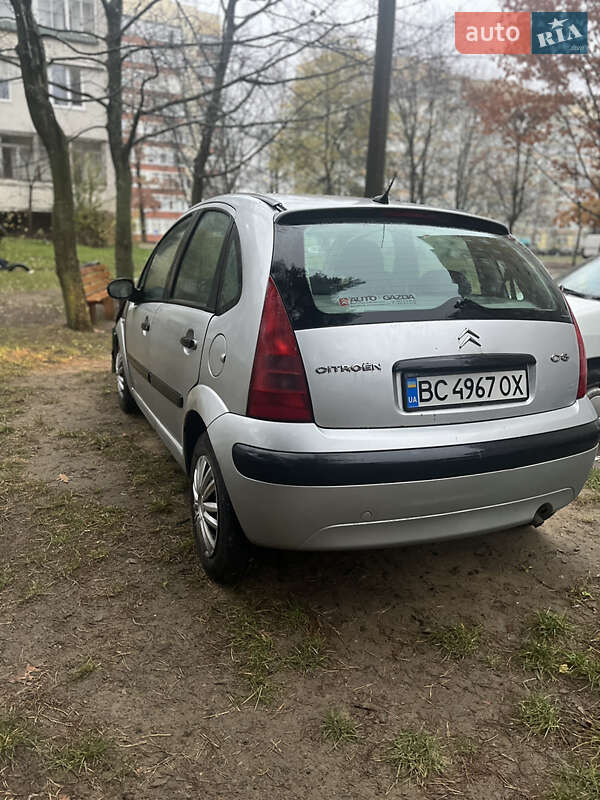 Хэтчбек Citroen C3 2003 в Новояворовске