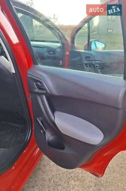 Хэтчбек Citroen C3 2014 в 