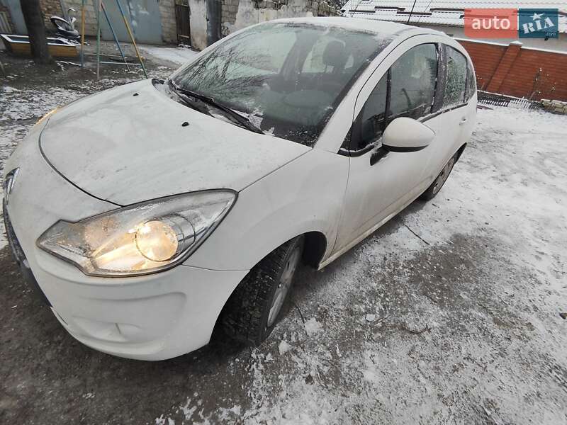 Хэтчбек Citroen C3 2012 в Днепре