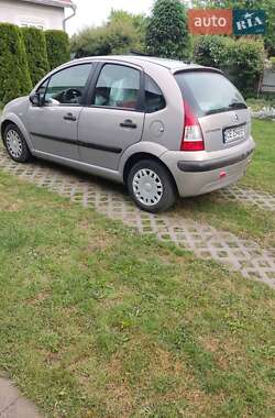 Хэтчбек Citroen C3 2006 в 