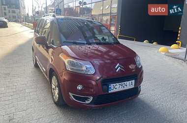Хэтчбек Citroen C3 2010 в 