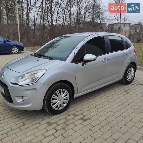 Хэтчбек Citroen C3 2012 в Черновцах