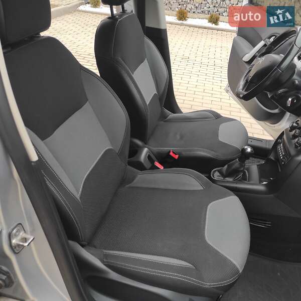 Хэтчбек Citroen C3 2012 в Черновцах