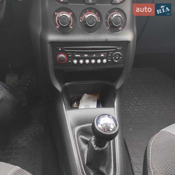 Хэтчбек Citroen C3 2012 в Черновцах