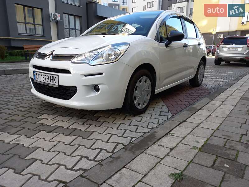 Хэтчбек Citroen C3 2015 в 