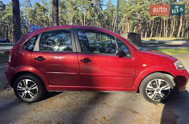 Хэтчбек Citroen C3 2007 в 