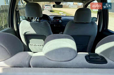 Хэтчбек Citroen C3 2005 в 