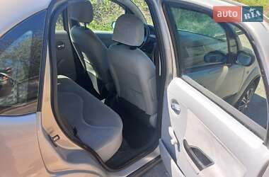 Хэтчбек Citroen C3 2007 в 