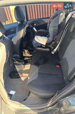 Хэтчбек Citroen C3 2011 в 