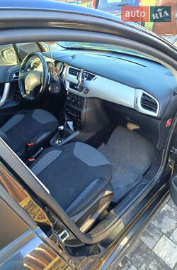 Хэтчбек Citroen C3 2011 в 