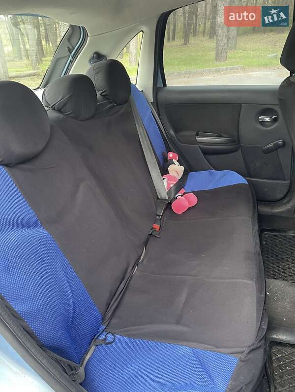 Хэтчбек Citroen C3 2005 в Новомосковске