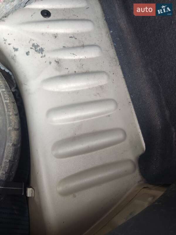 Хэтчбек Citroen C3 2006 в Черновцах