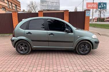 Хэтчбек Citroen C3 2006 в 