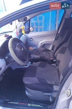Хэтчбек Citroen C3 2005 в 