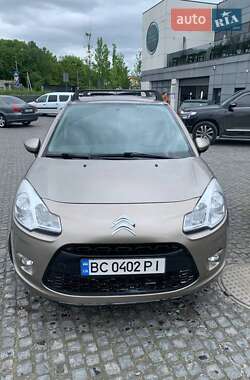 Хэтчбек Citroen C3 2011 в 