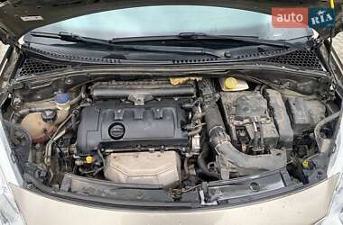Хэтчбек Citroen C3 2011 в 