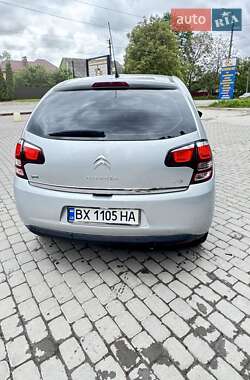 Хэтчбек Citroen C3 2013 в 