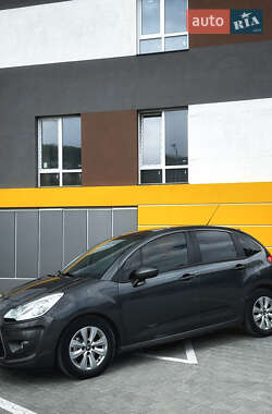 Хэтчбек Citroen C3 2012 в 