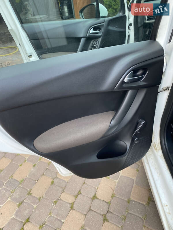 Хэтчбек Citroen C3 2013 в Мамаевцах фото 24 Хэтчбек Citroen C3 2013 в Мамаевцах